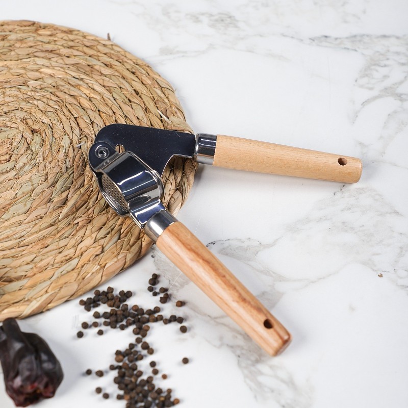 Presse-Ail en Inox avec Manches Bois Presse-Ail en Inox avec Manches Bois