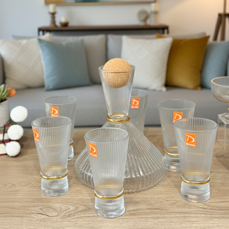 Verre à Eau En Verre Et Cuvre Doré By SERAX | Tableware Collecton