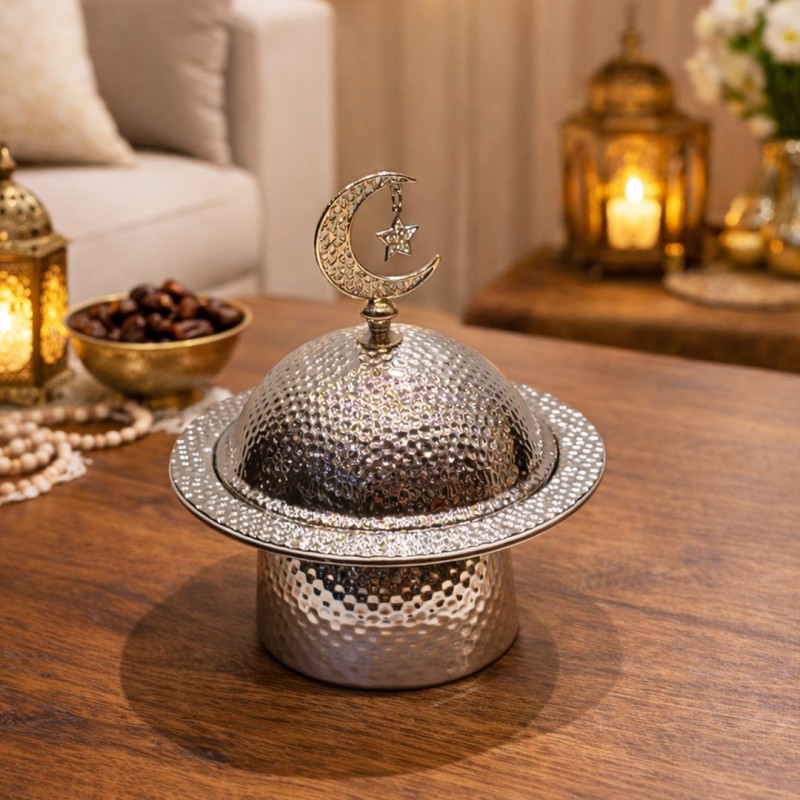 Présentoir décoratif avec cloche argentée – Motif lune Présentoir décoratif avec cloche argentée – Motif lune