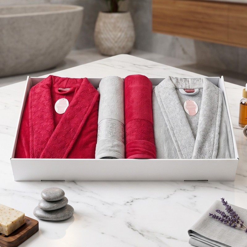 Coffret Peignoir et Serviettes 4 Pièces – Ensemble de Bain en Coton Coffret Peignoir et Serviettes 4 Pièces – Ensemble de Bain en Coton