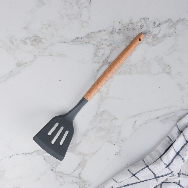 Spatule Ajourée en Silicone avec Manche en Bois