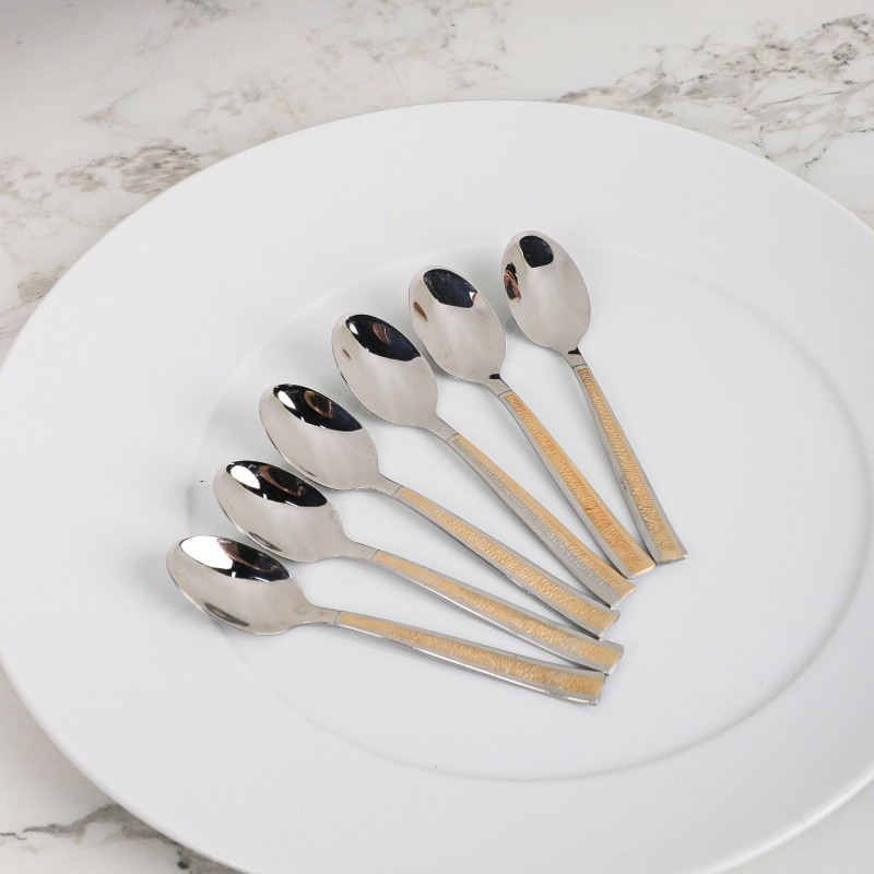 Lot de 6 Cuillères à Café Inox Manche Doré Lot de 6 Cuillères à Café Inox Manche Doré
